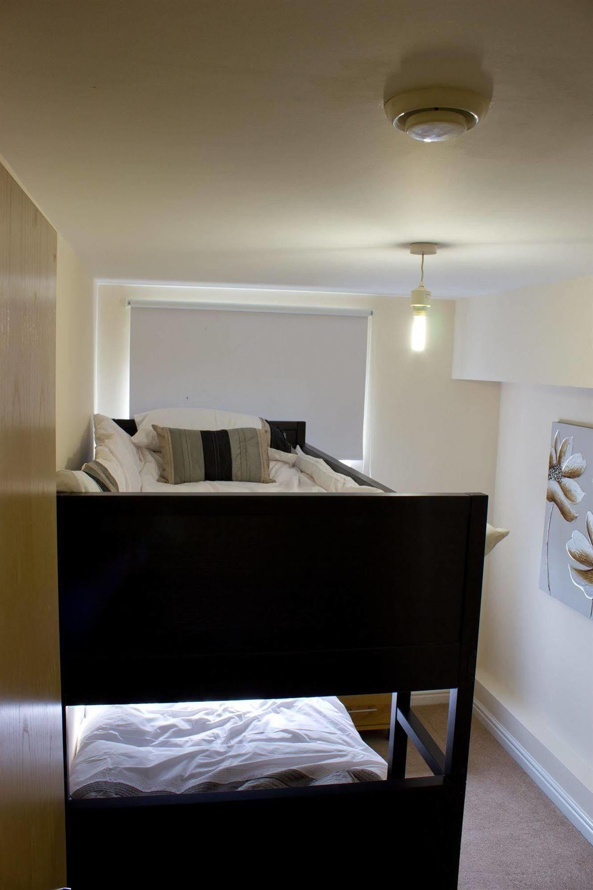 The Lindley Suite - Simple2Let Serviced Apartments Хаддерсфилд Экстерьер фото