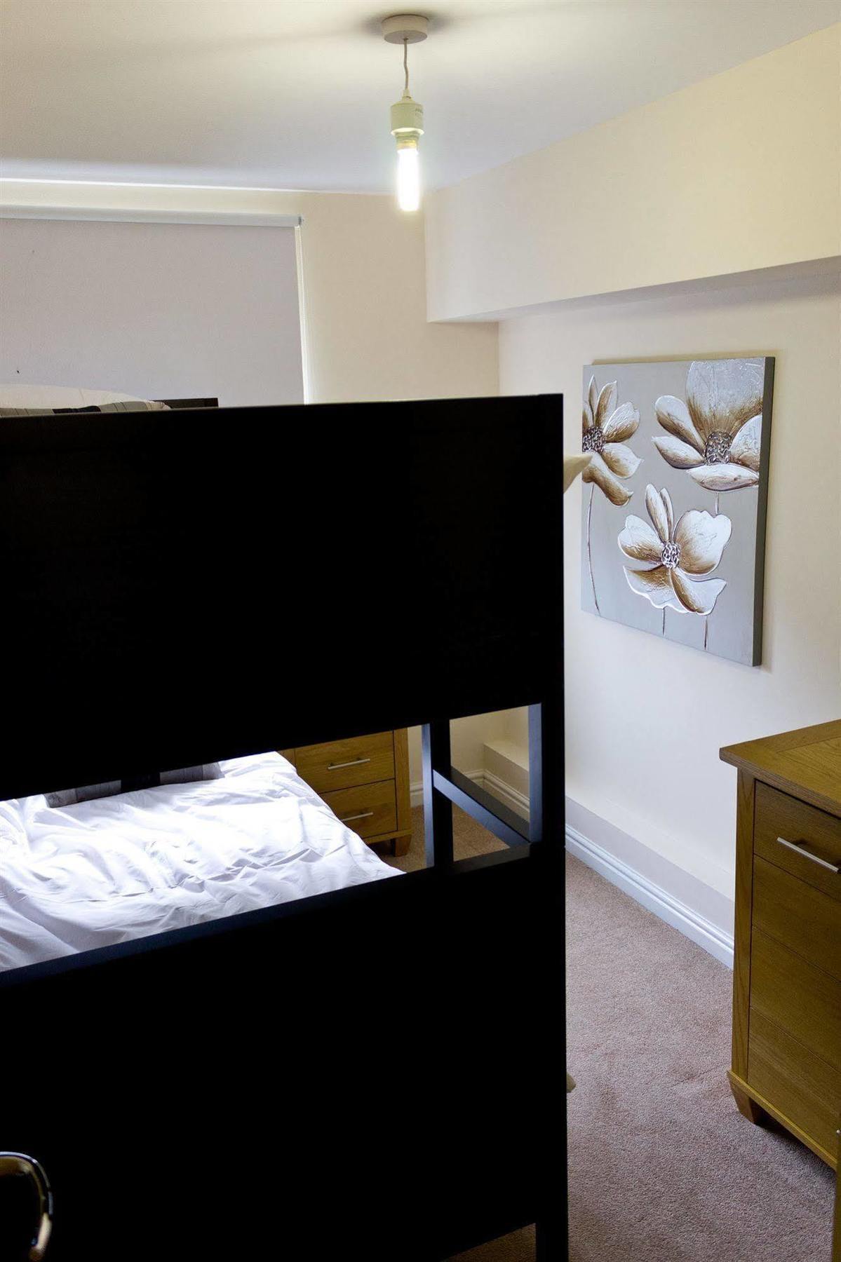 The Lindley Suite - Simple2Let Serviced Apartments Хаддерсфилд Экстерьер фото